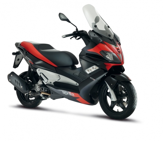 Aprillia SR Max 300